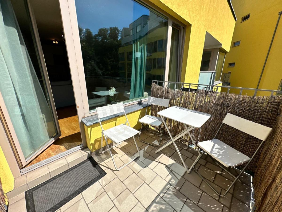 Apartamento Rezidence Jeseniova Praga Exterior foto