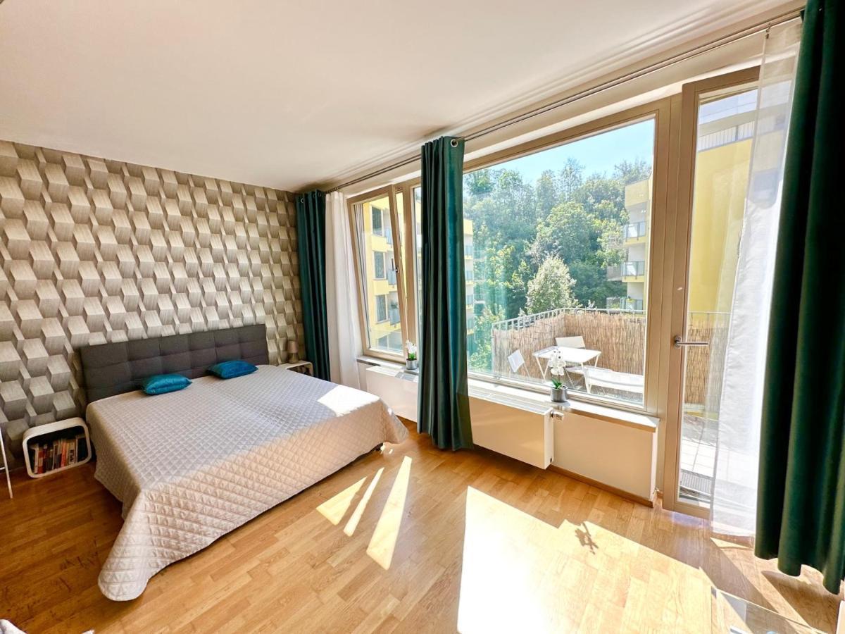 Apartamento Rezidence Jeseniova Praga Exterior foto